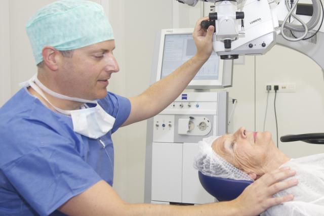 DR. VAN CLEYNENBREUGEL